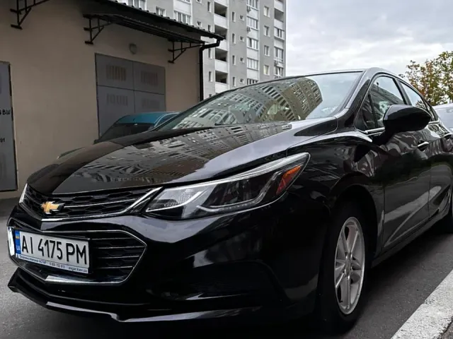 Chevrolet Cruze - фото 1