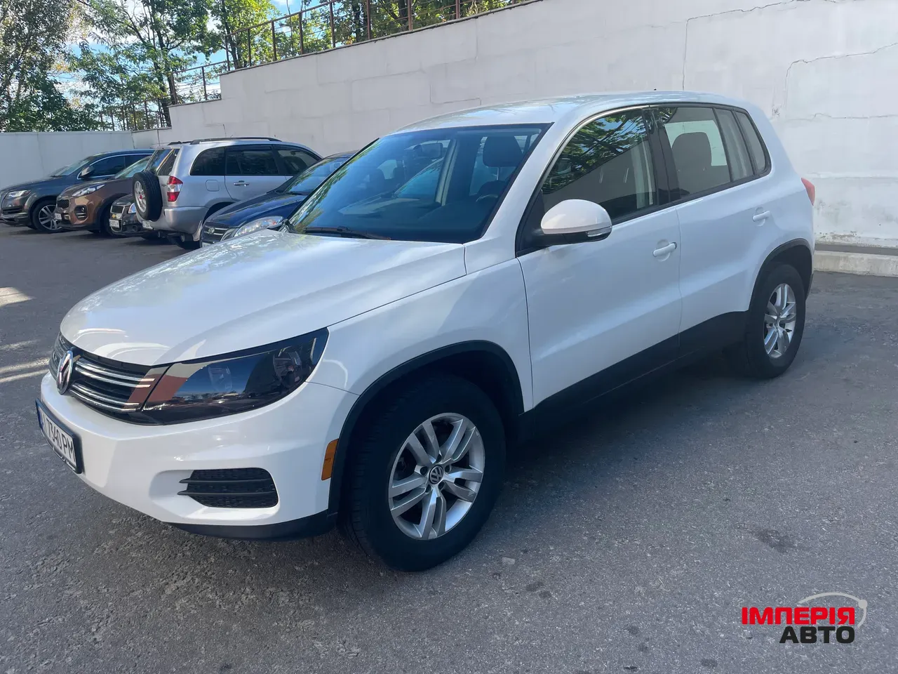 Volkswagen Tiguan - фото 8