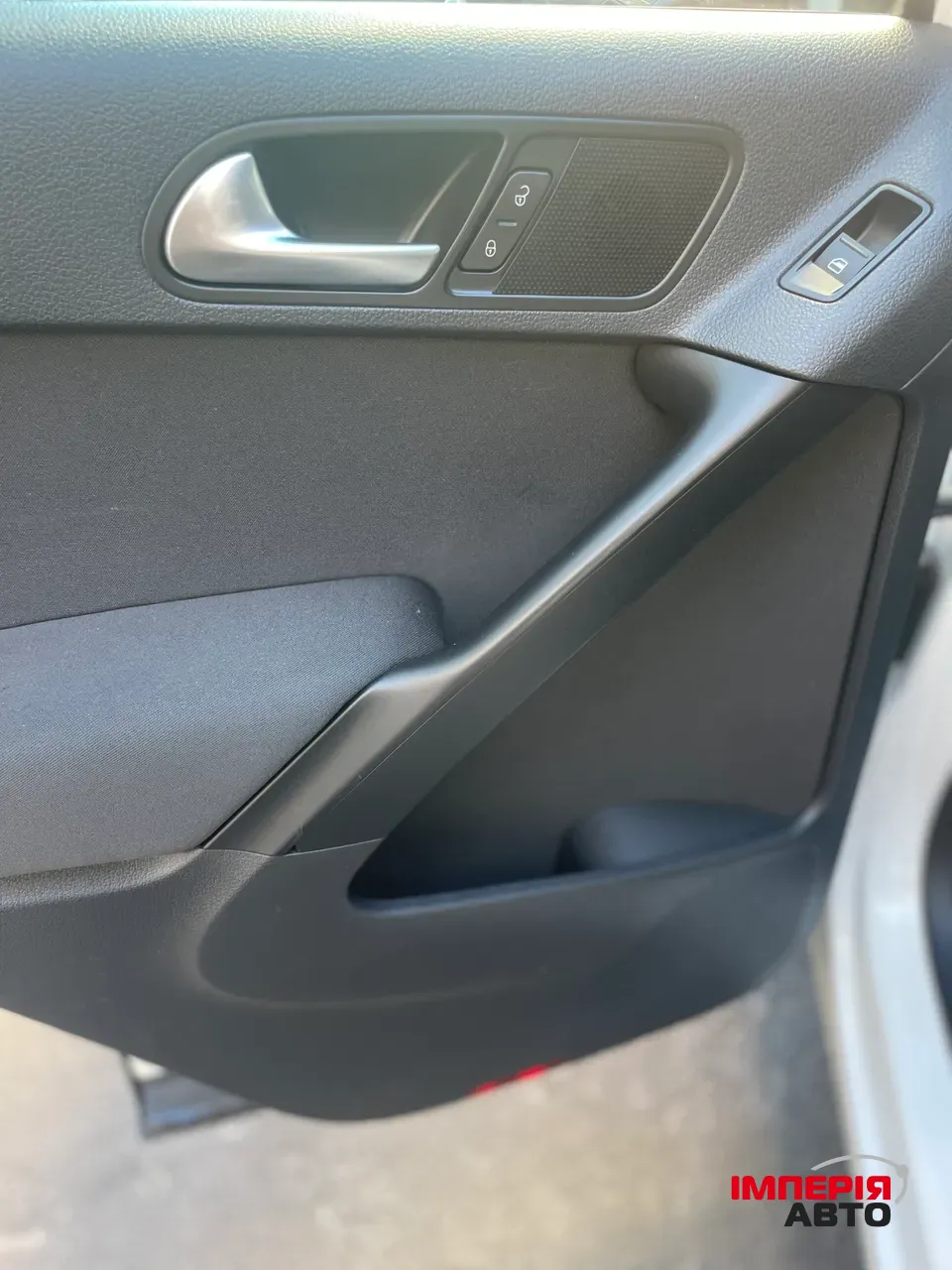 Volkswagen Tiguan - фото 24