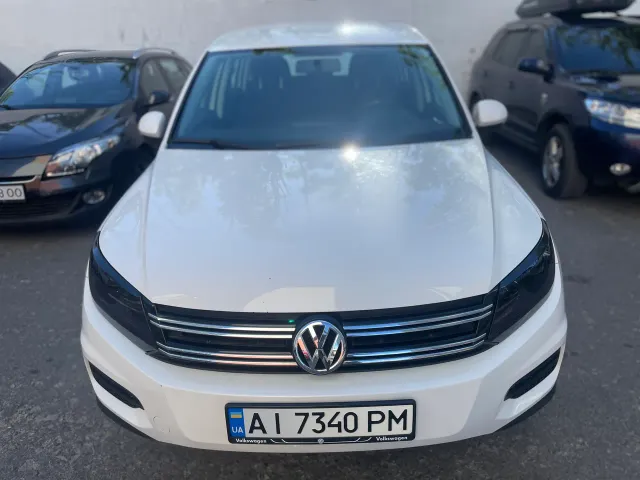 Volkswagen Tiguan - фото 1