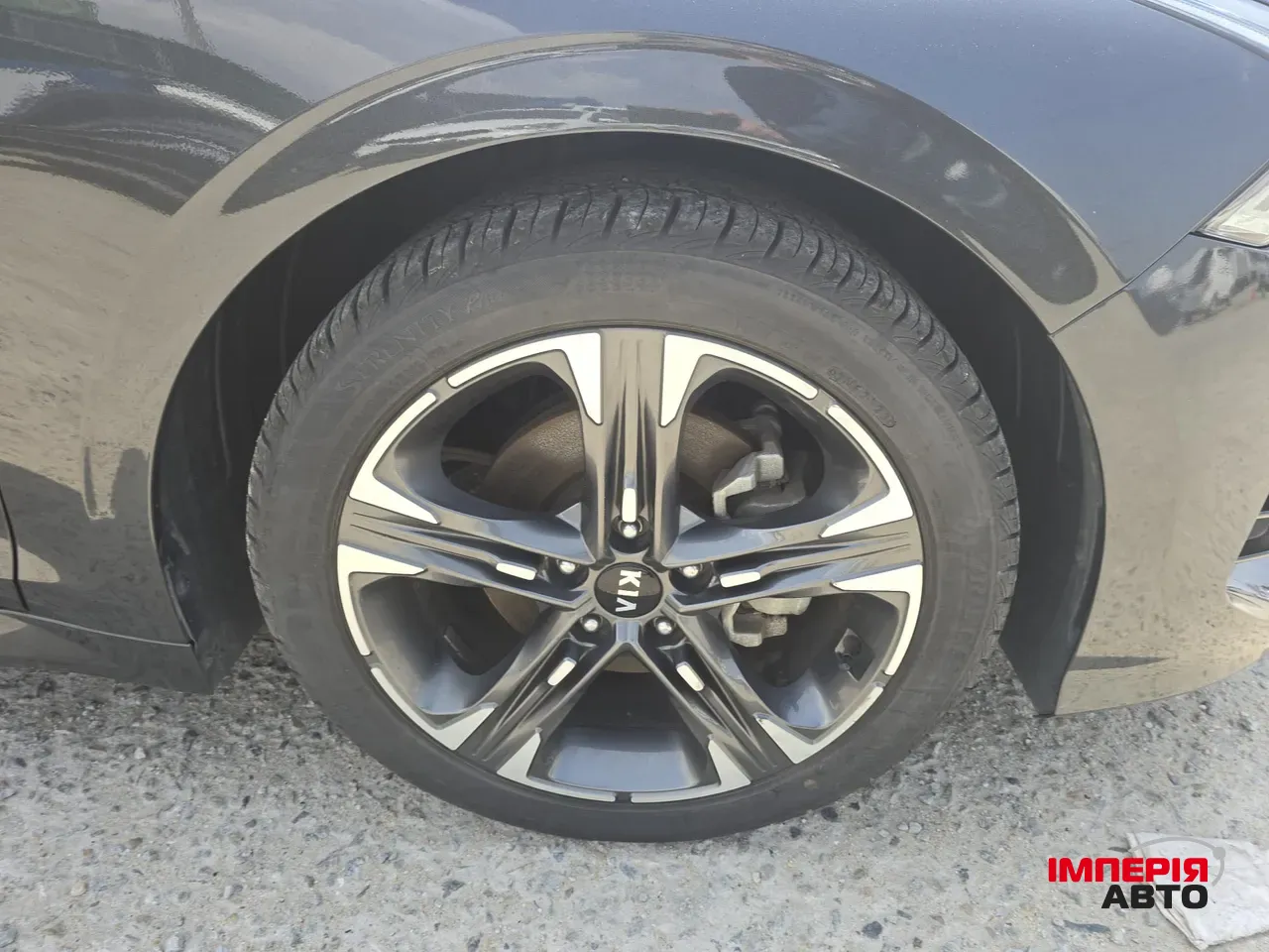 Kia K5 - фото 18