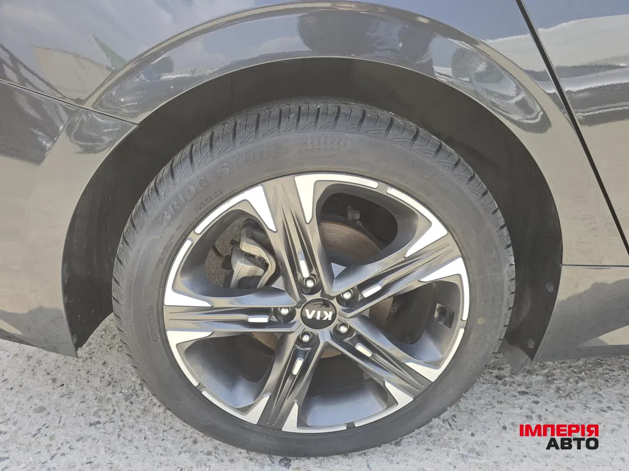 Kia K5 - фото 17