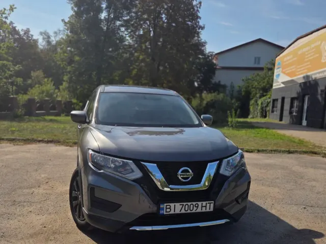 Nissan Rogue - фото 1