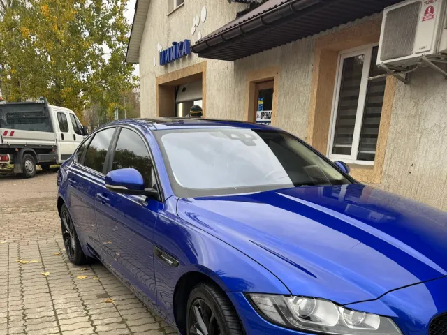 Jaguar XF - фото 2