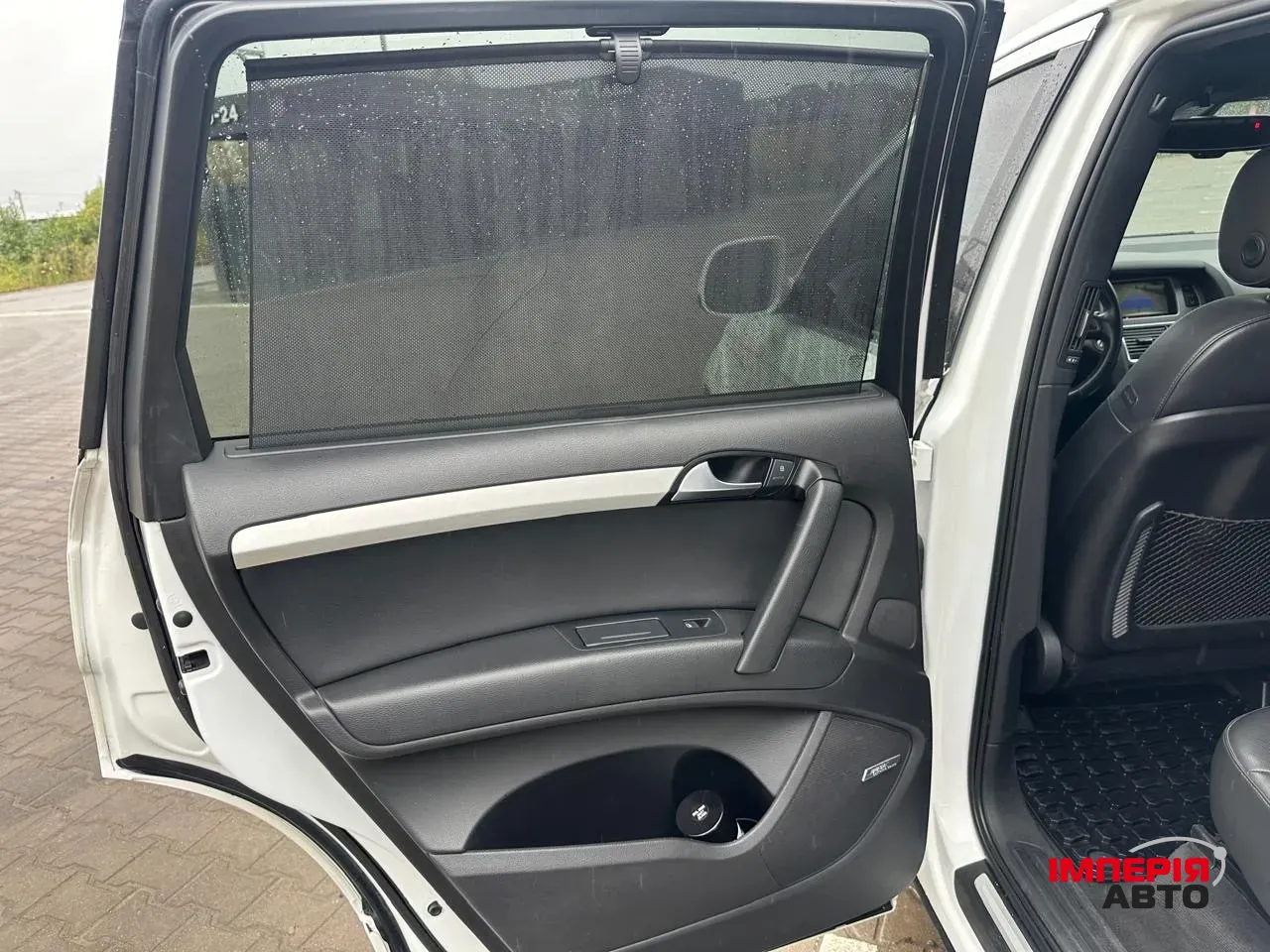 Audi Q7 - фото 32