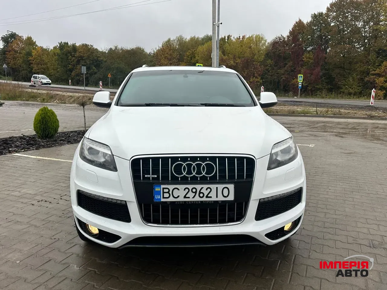 Audi Q7 - фото 12