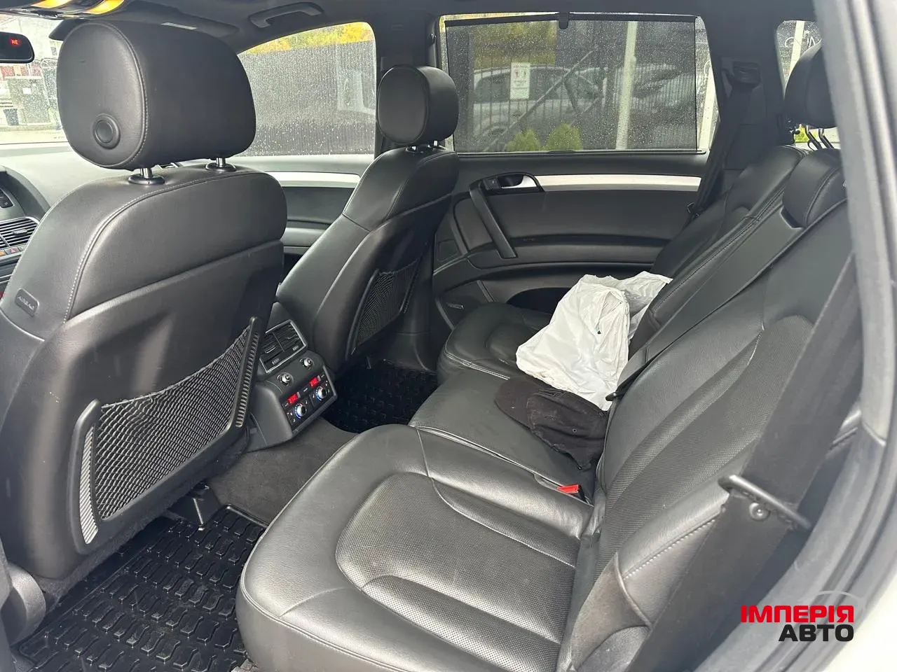 Audi Q7 - фото 35