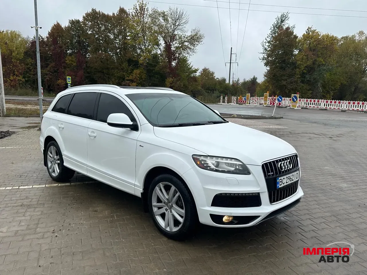 Audi Q7 - фото 4