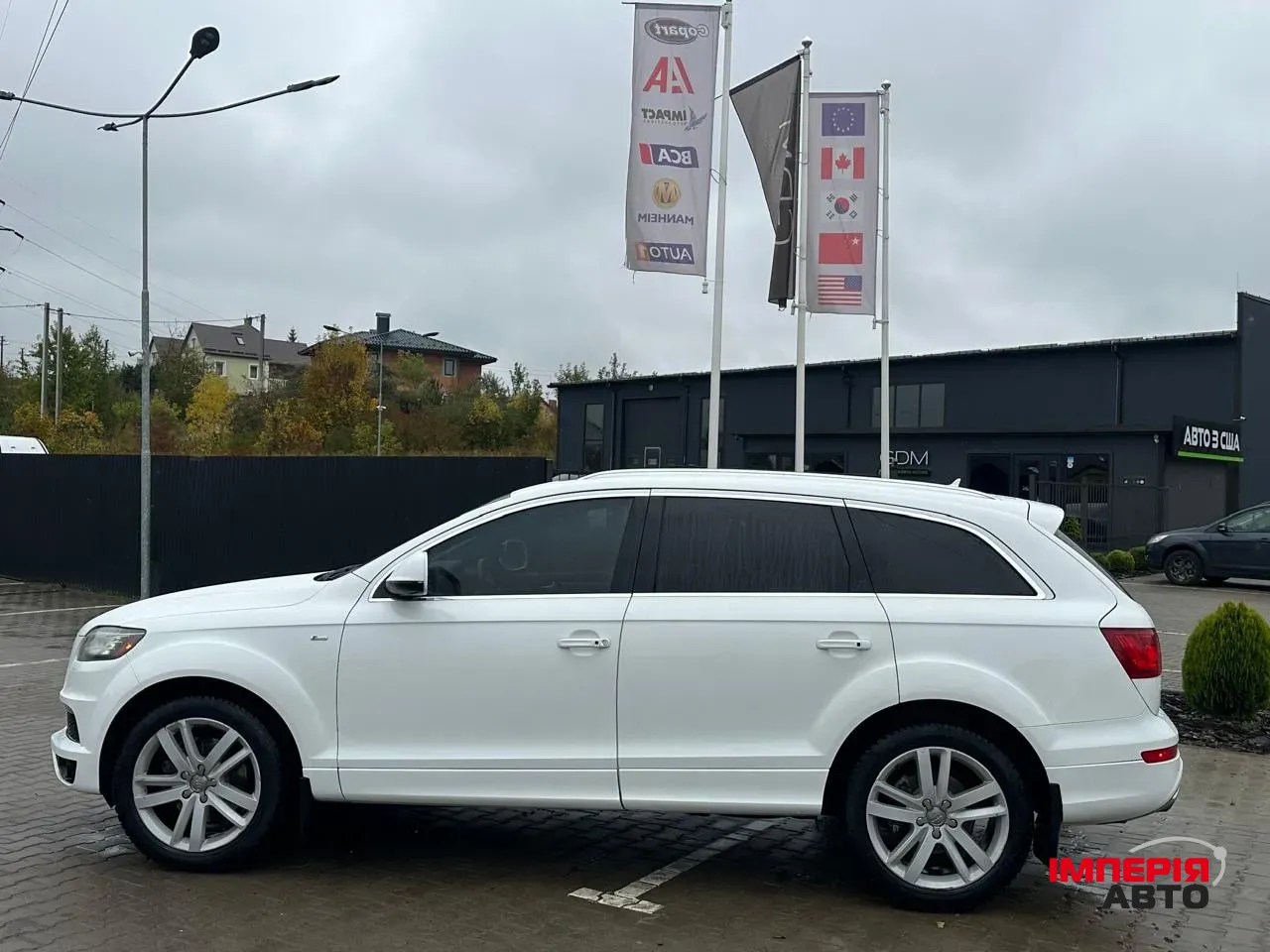 Audi Q7 - фото 17