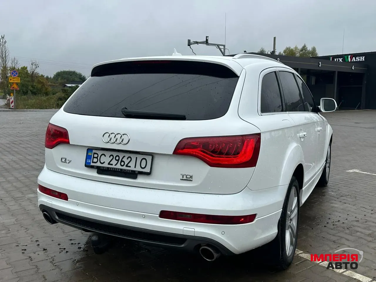 Audi Q7 - фото 25