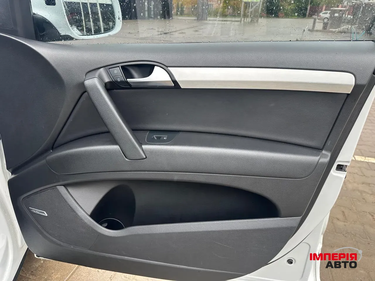 Audi Q7 - фото 44