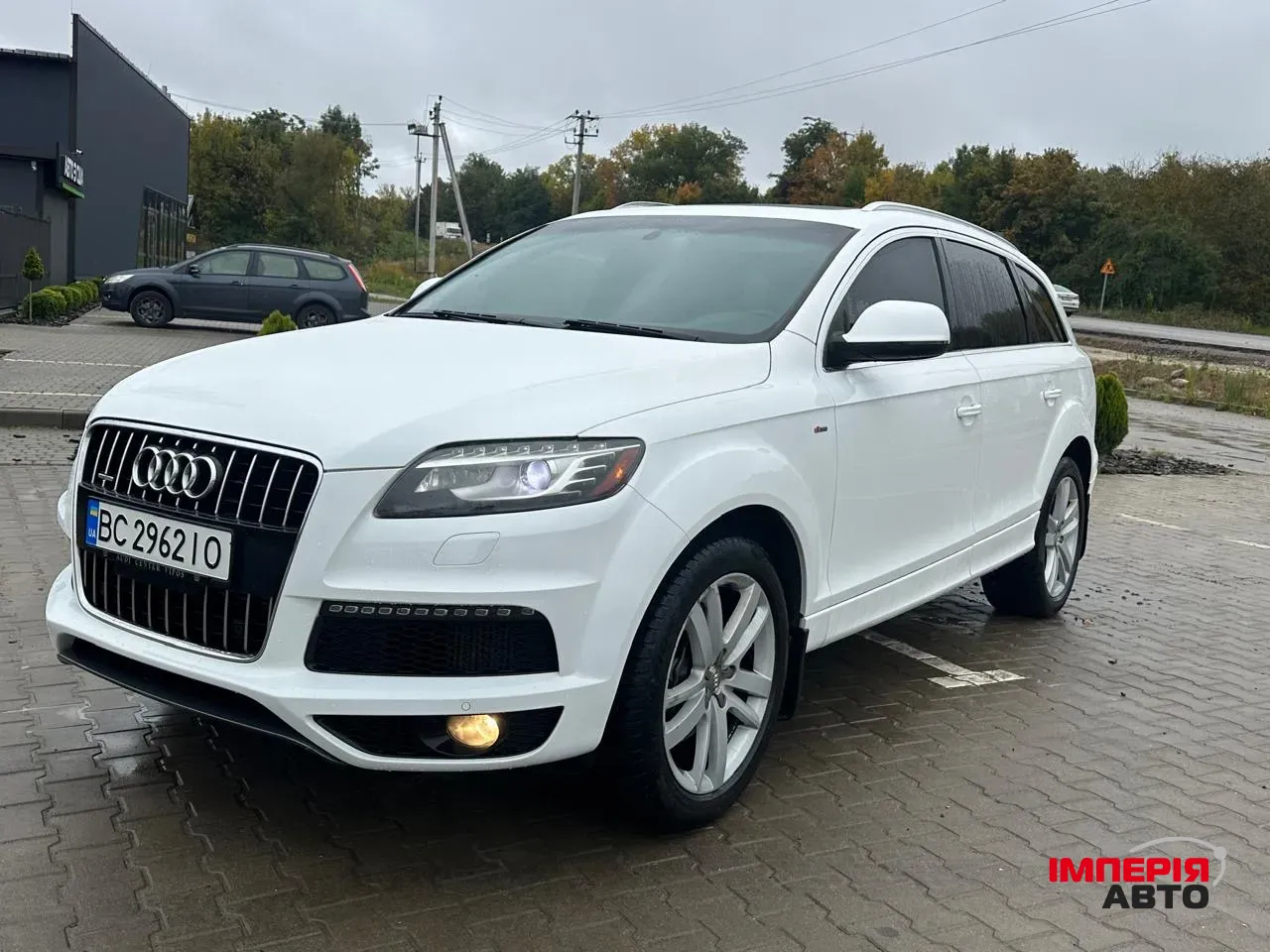 Audi Q7 - фото 1