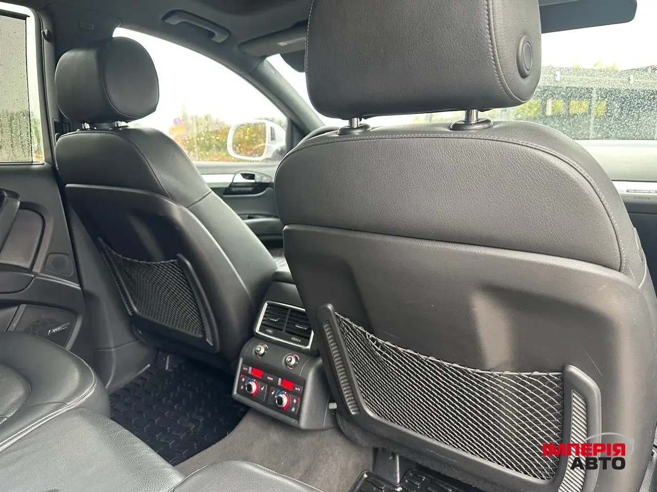 Audi Q7 - фото 36