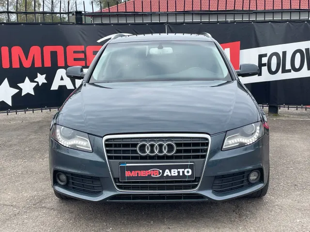 Audi A4 - фото 2