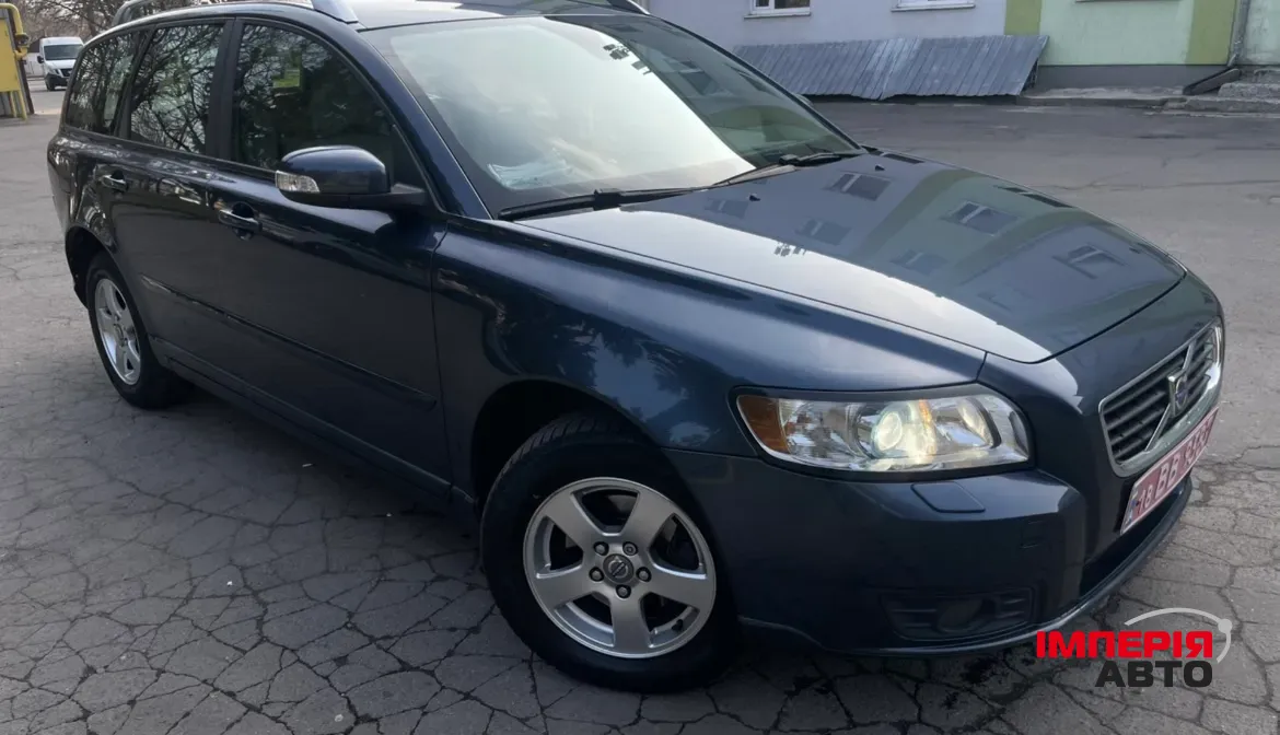 Volvo V50 - фото 13