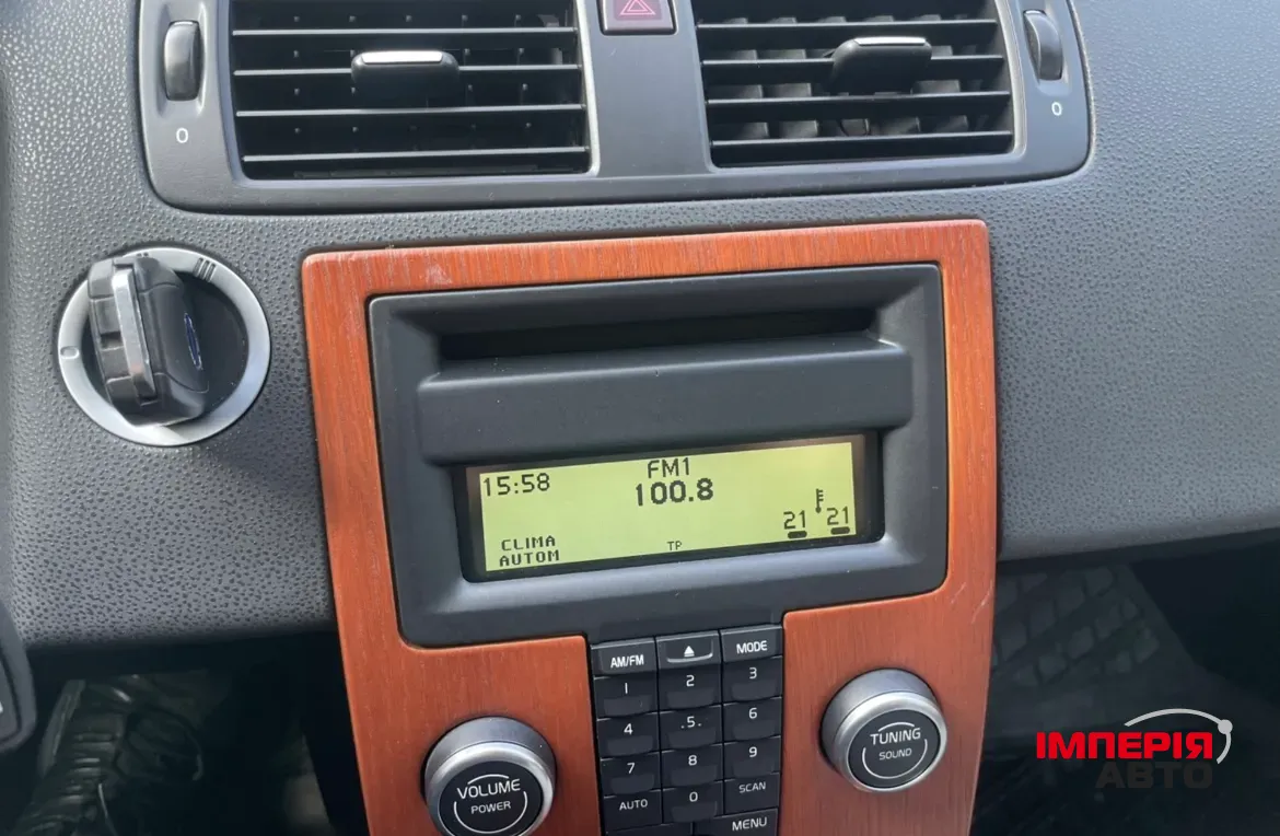 Volvo V50 - фото 26