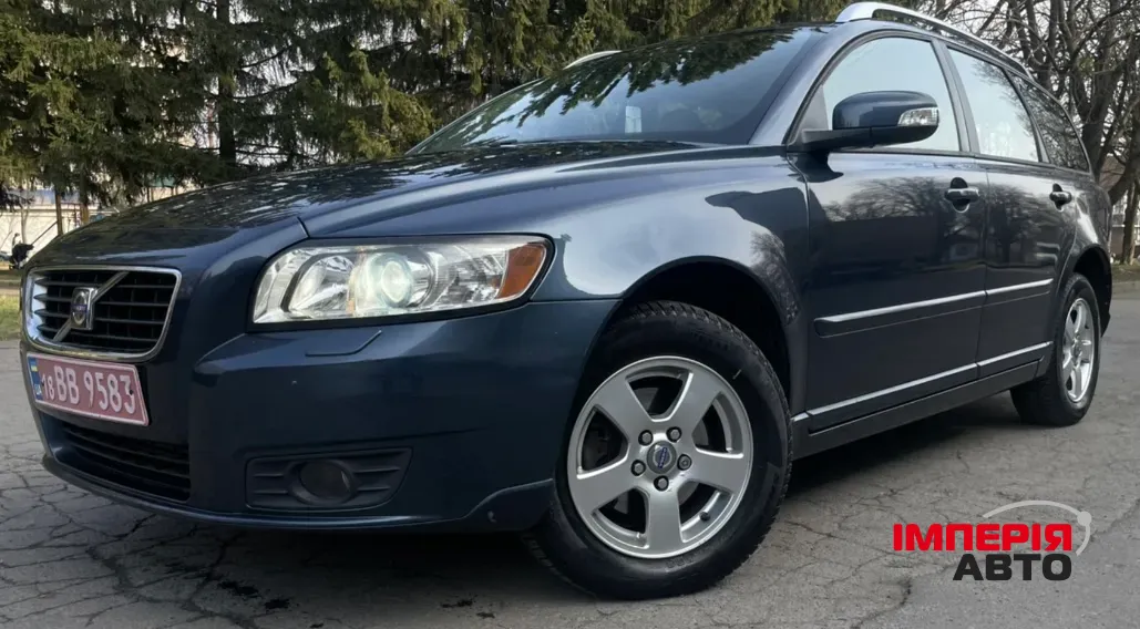 Volvo V50 - фото 2