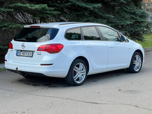 Opel Astra - фото 5