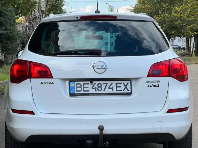 Opel Astra - фото 4