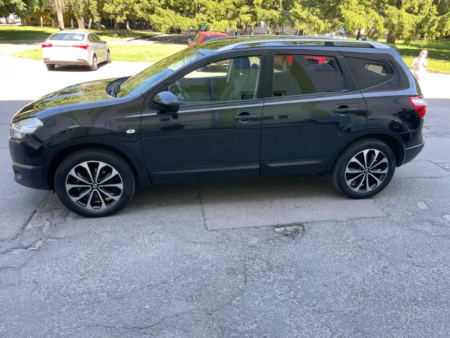 Nissan Qashqai+2 - фото 2