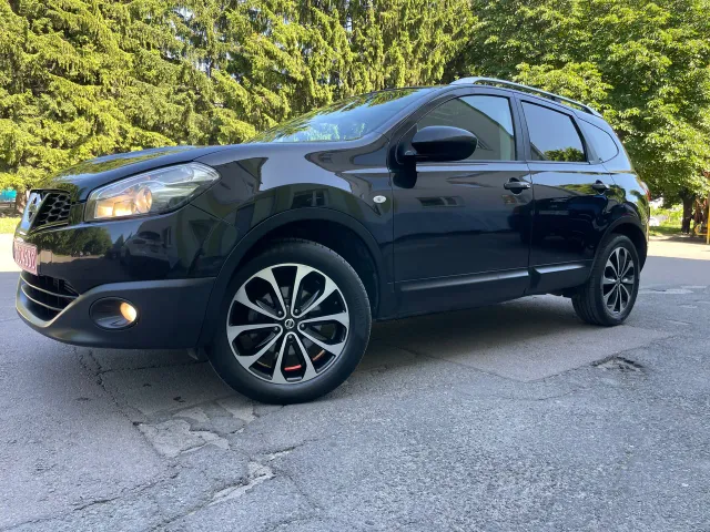 Nissan Qashqai+2 - фото 1