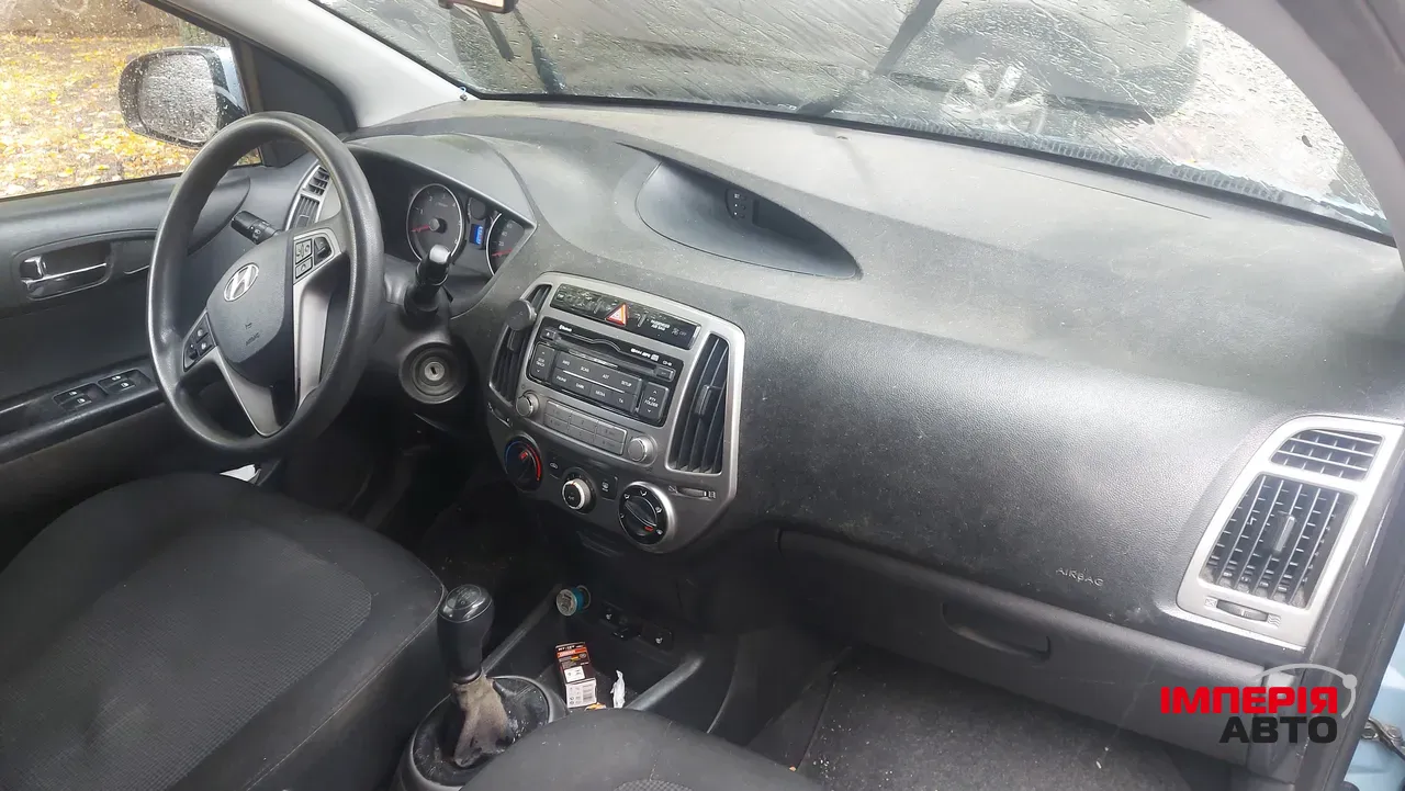 Hyundai i20 - фото 6