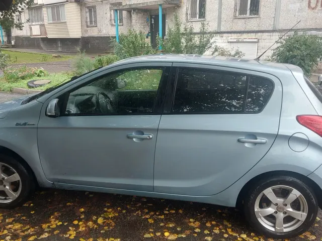 Hyundai i20 - фото 3