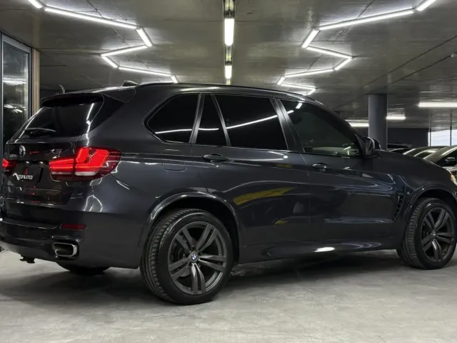 BMW X5 - фото 4