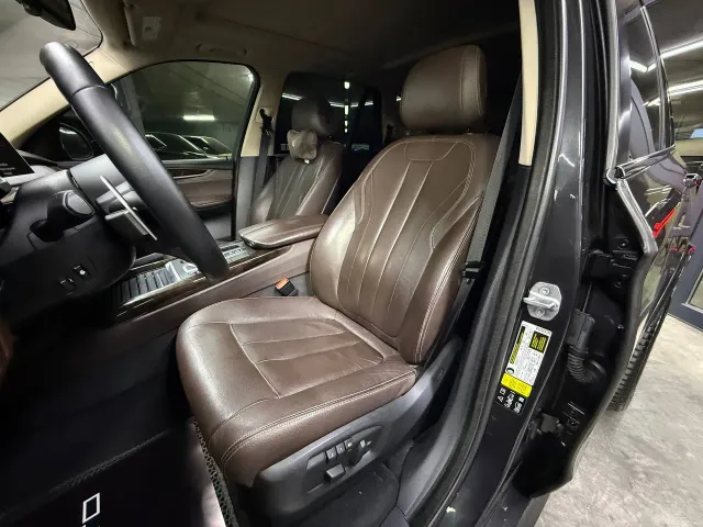 BMW X5 - фото 5