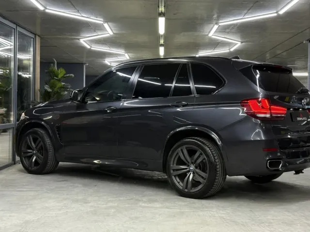 BMW X5 - фото 2