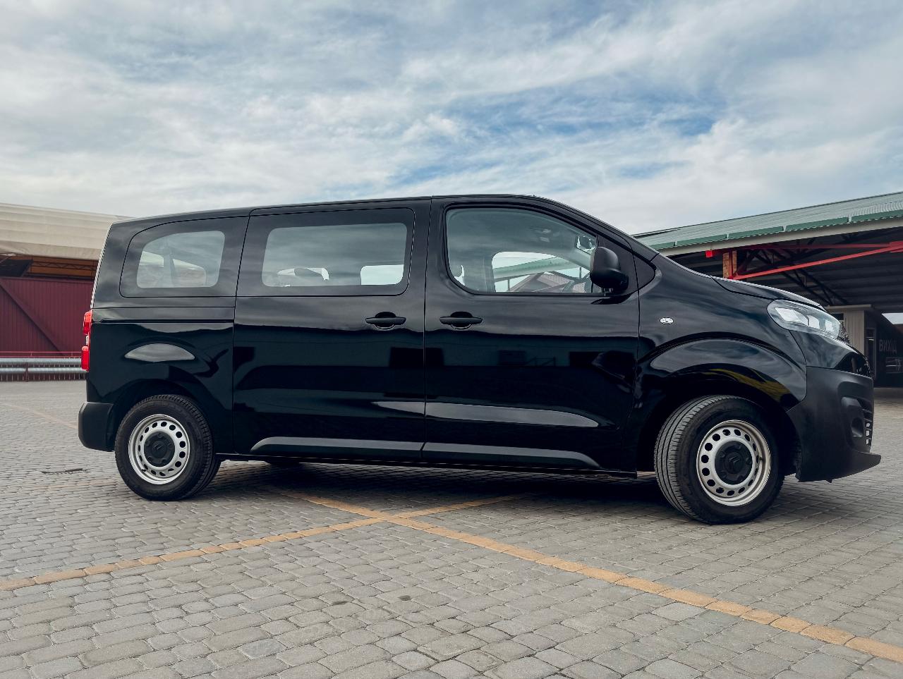 Citroen SpaceTourer - фото 11