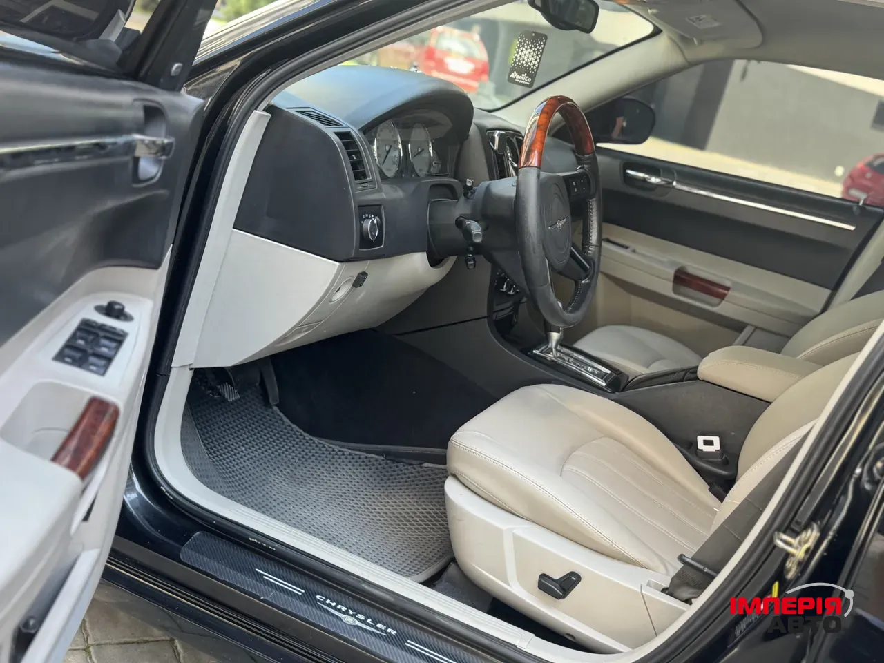 Chrysler 300C - фото 23