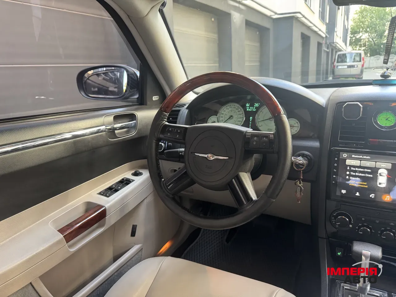 Chrysler 300C - фото 30