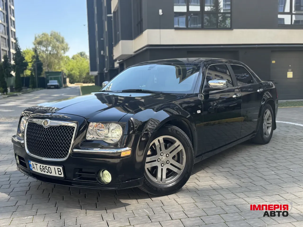 Chrysler 300C - фото 10