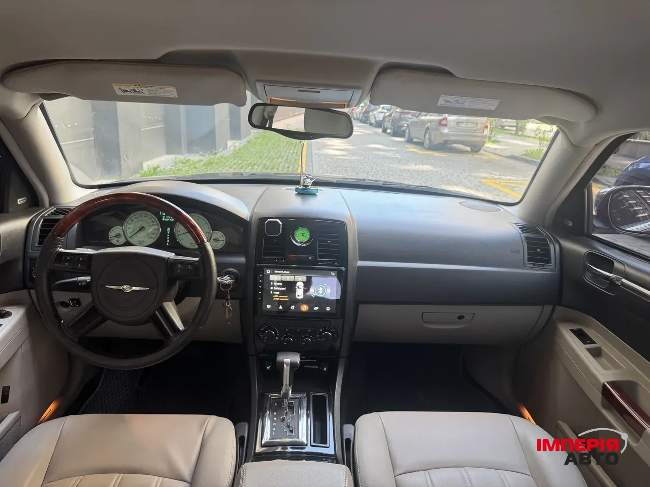 Chrysler 300C - фото 28