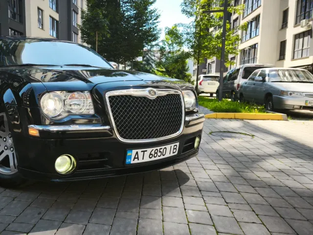 Chrysler 300C - фото 3