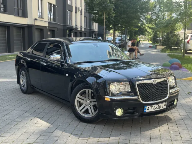 Chrysler 300C - фото 1