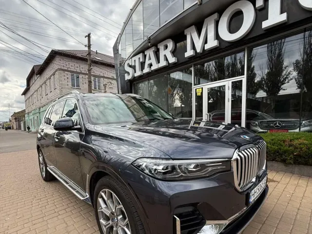 BMW X7 - фото 2