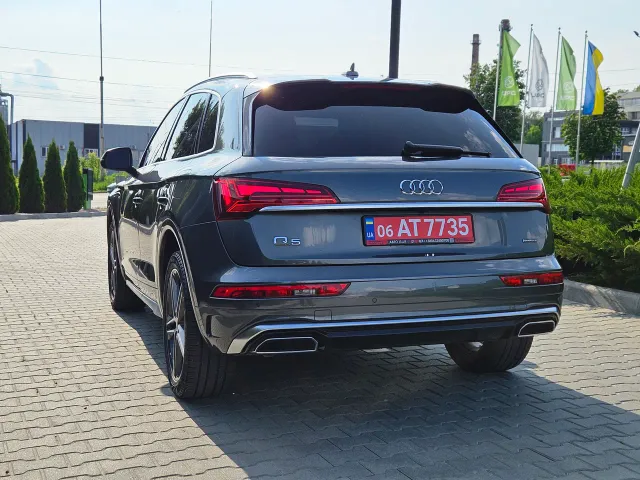 Audi Q5 - фото 4