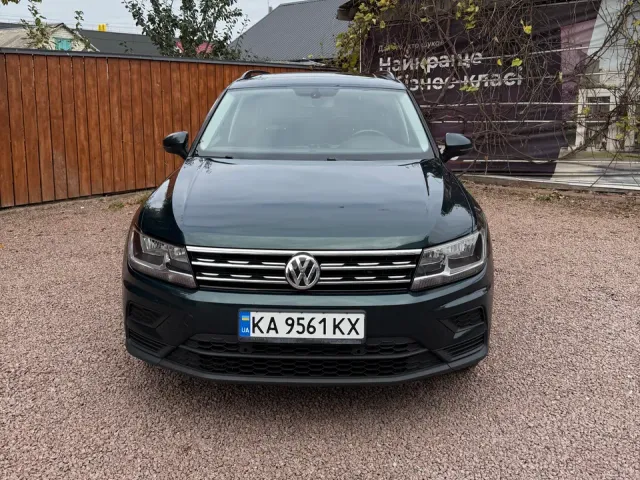 Volkswagen Tiguan - фото 1