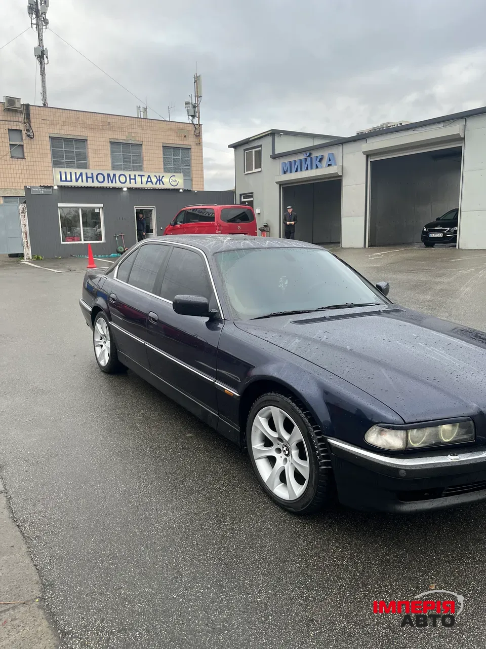 BMW 7 серії - фото 1