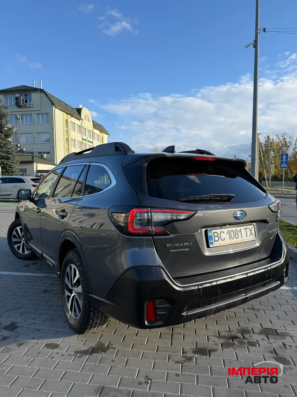 Subaru Outback - фото 2