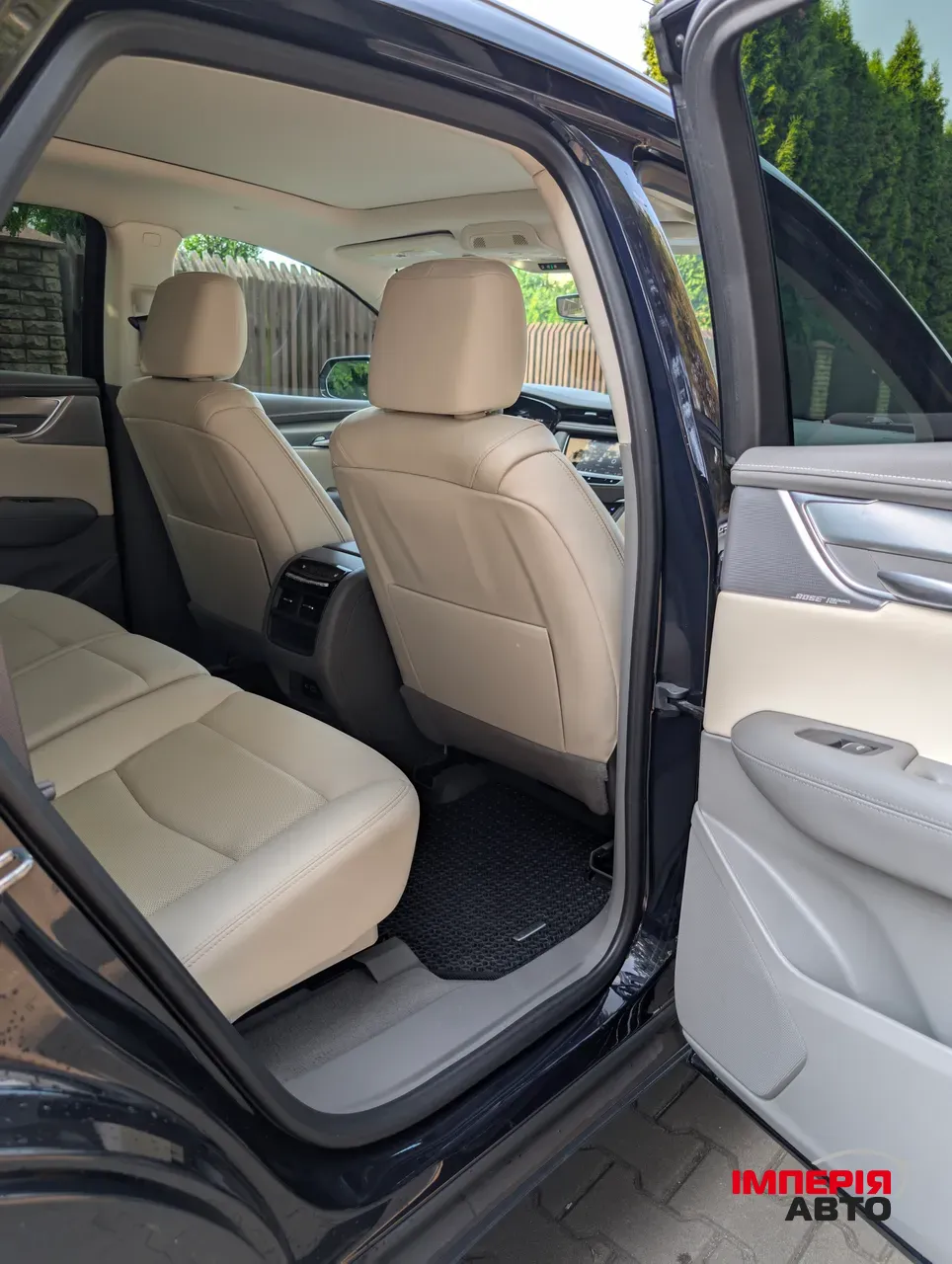 Cadillac XT5 - фото 9