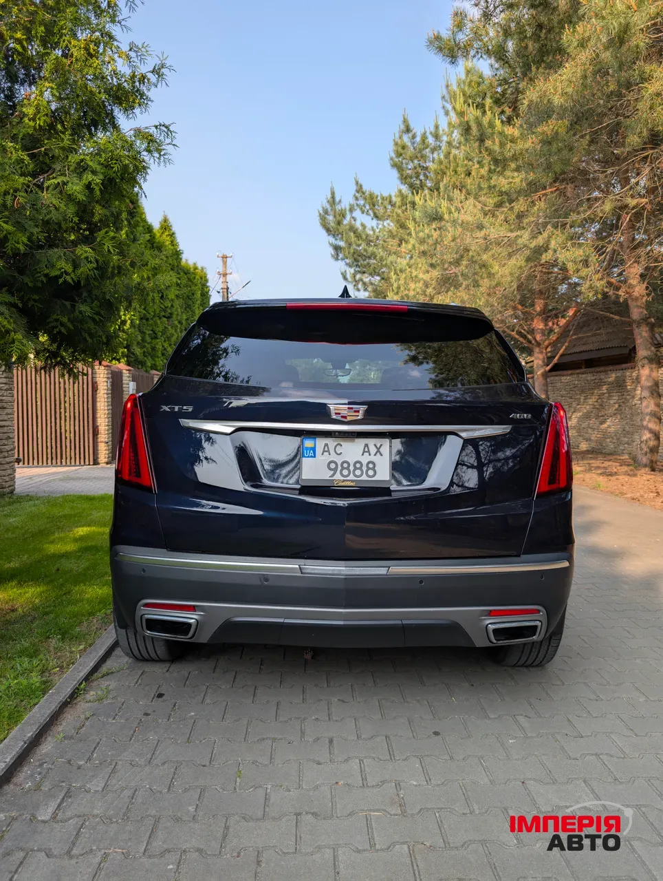 Cadillac XT5 - фото 1