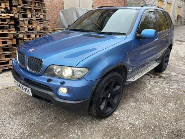 BMW X5 - фото 2