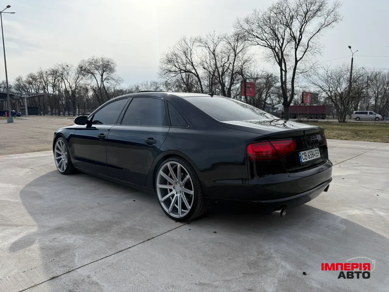 Audi A8 - фото 5