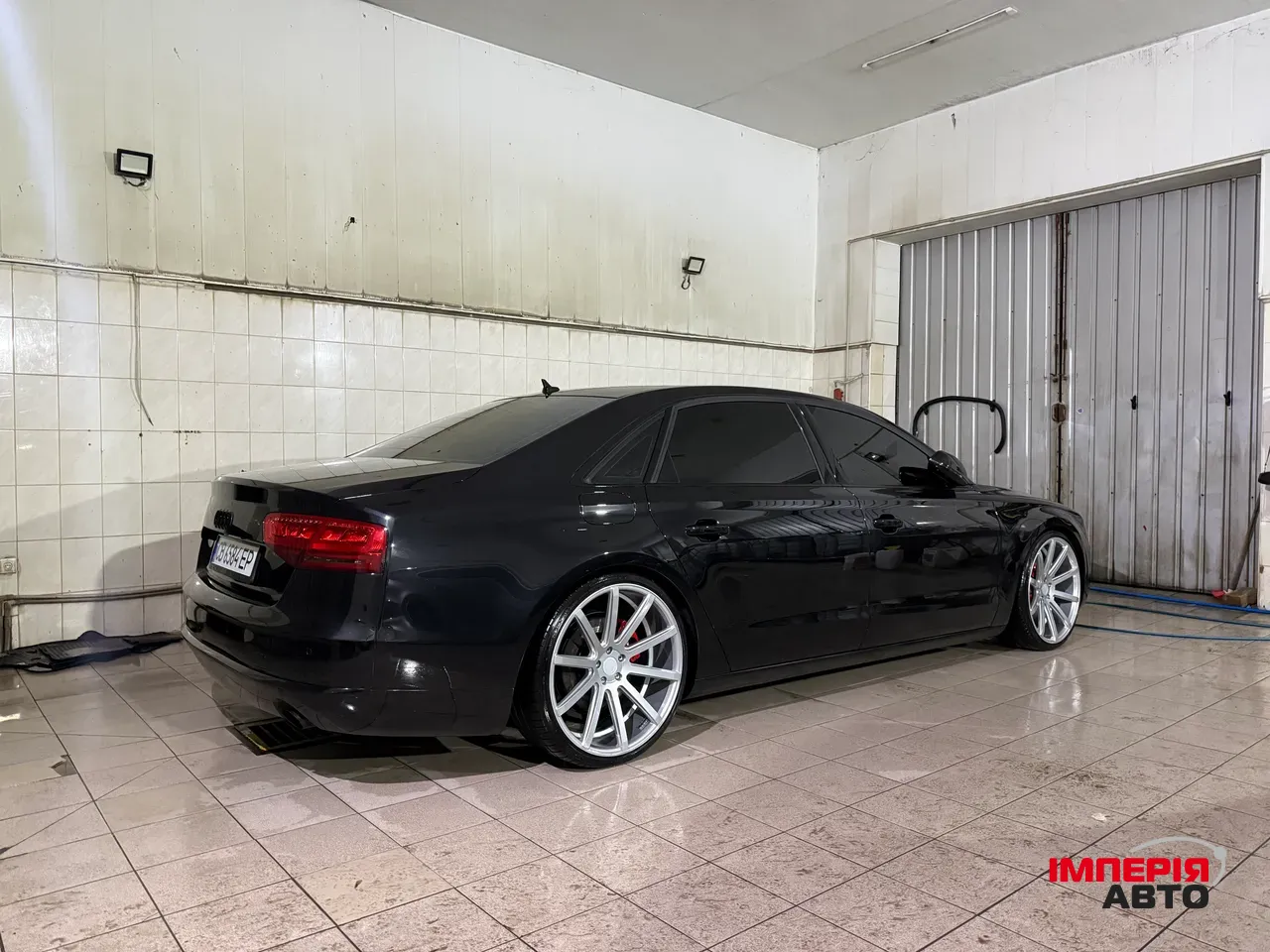 Audi A8 - фото 26