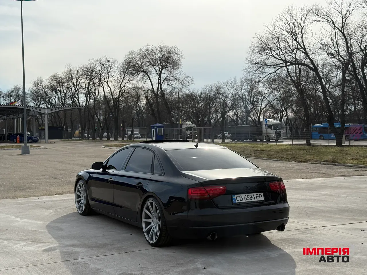 Audi A8 - фото 4