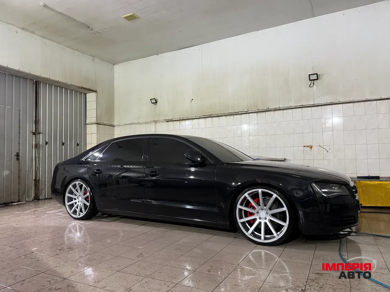 Audi A8 - фото 25