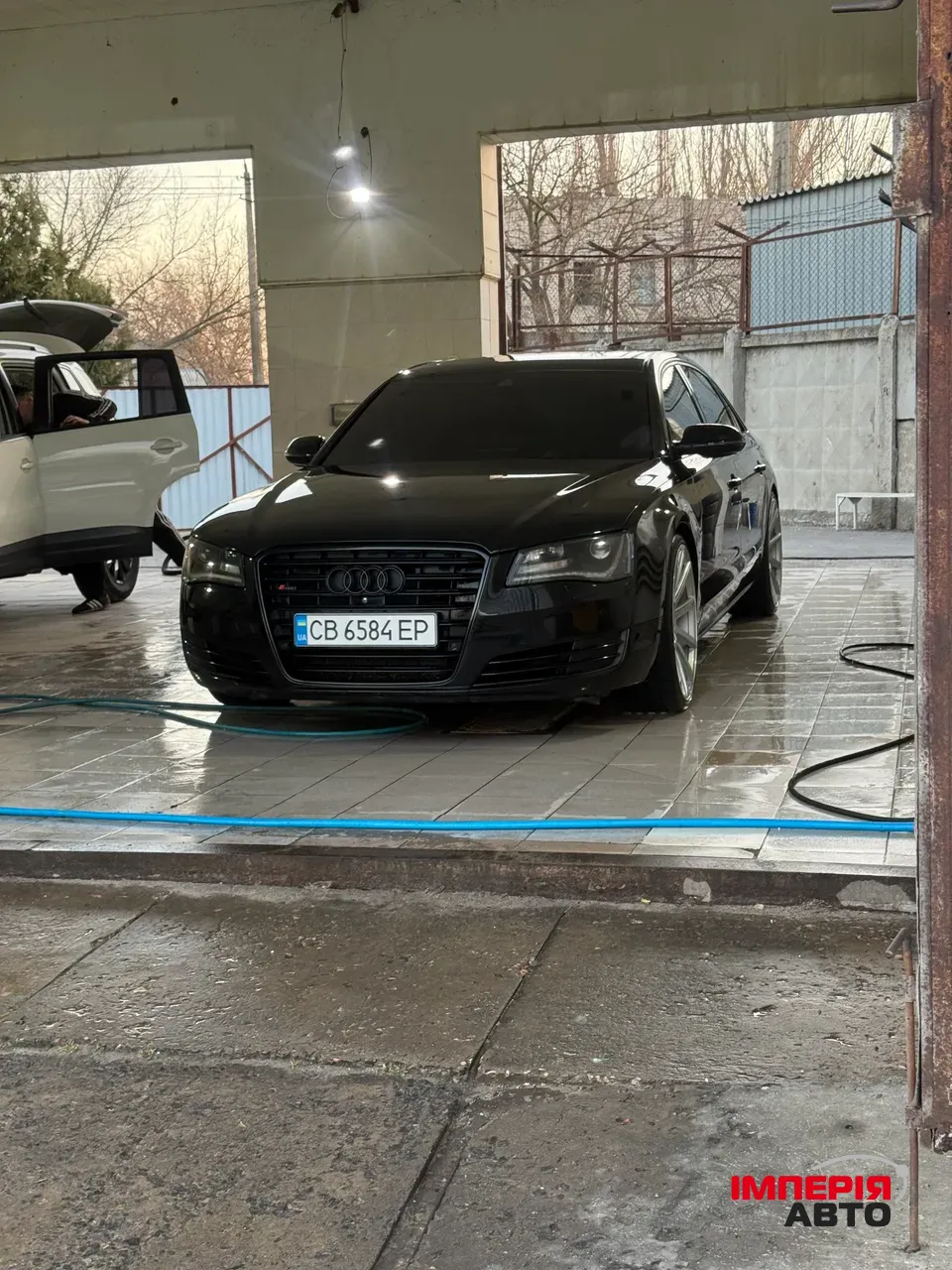Audi A8 - фото 24